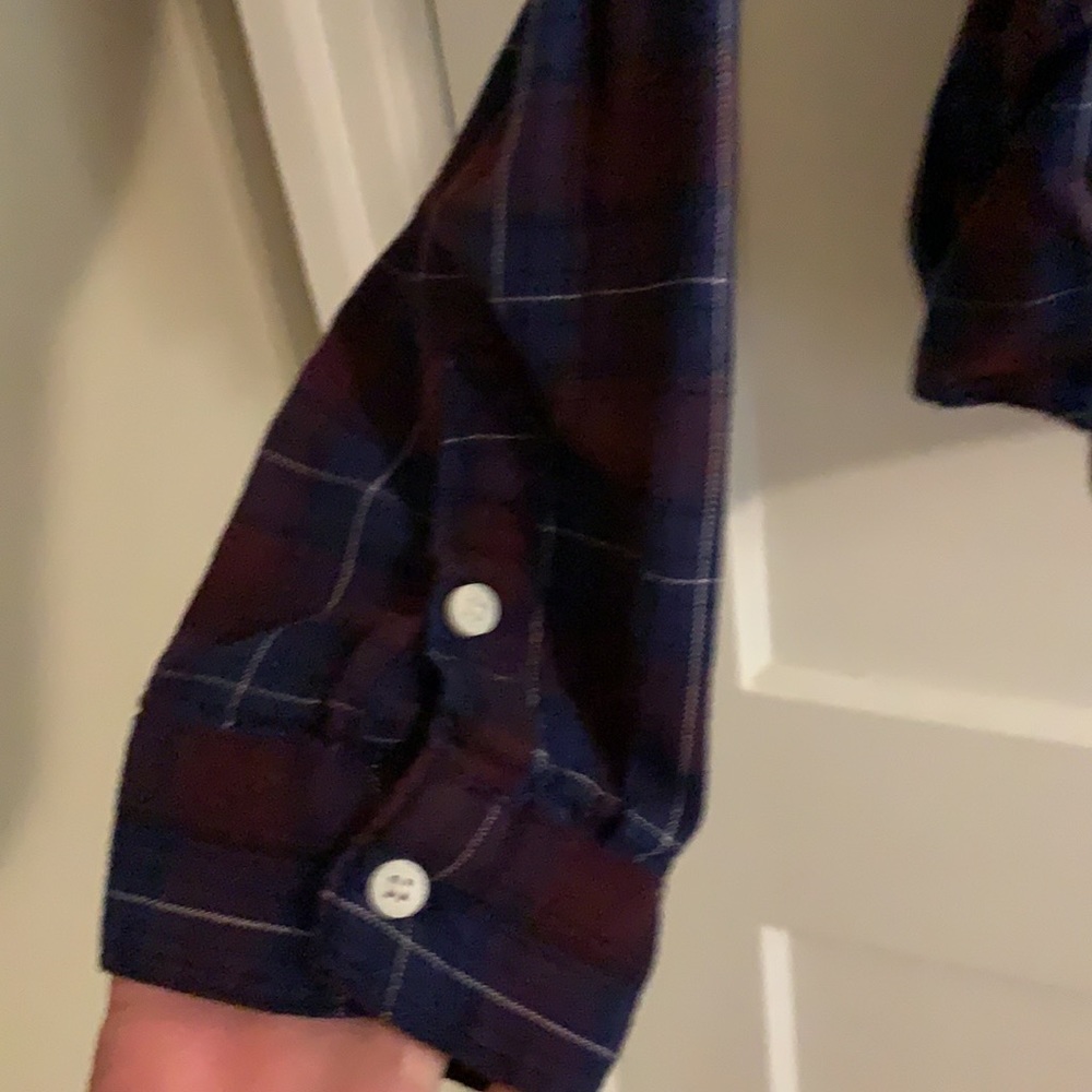 Button down plaid - Picture 2 of 5